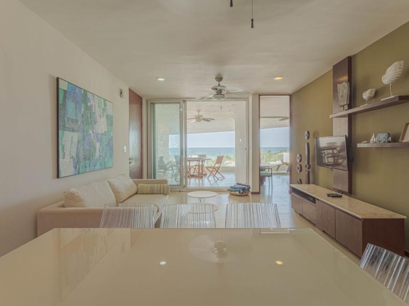 Penthouse Coral Blu
